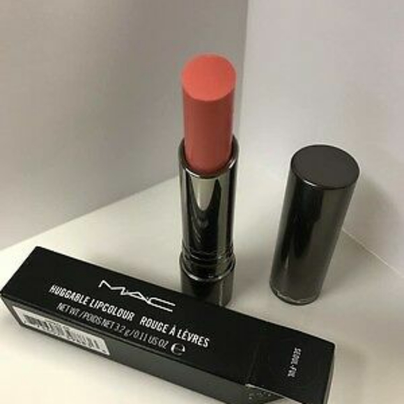 M.A.C Huggable Lipcolour - Picture 3 of 3